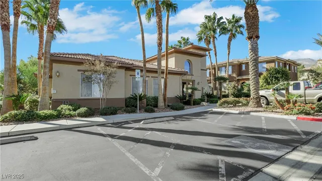 $255,000 | 3915 Legend Hills Street, Unit 204, Las Vegas, NV 89129