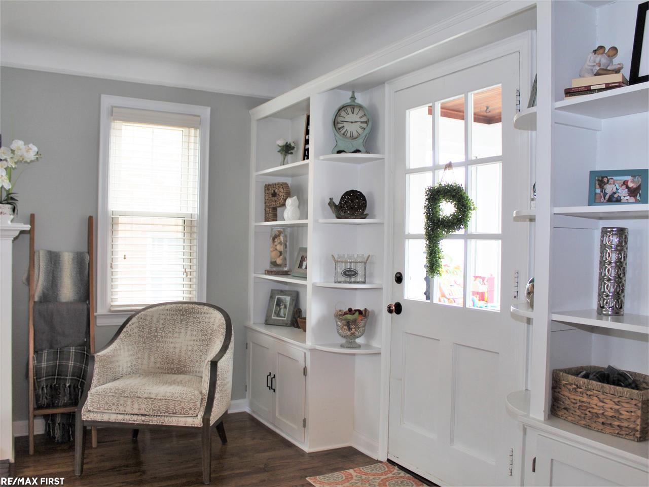 410 Fisher Road Grosse Pointe, MI 48230 - Photo 21 of 47 50005702-20.JPG