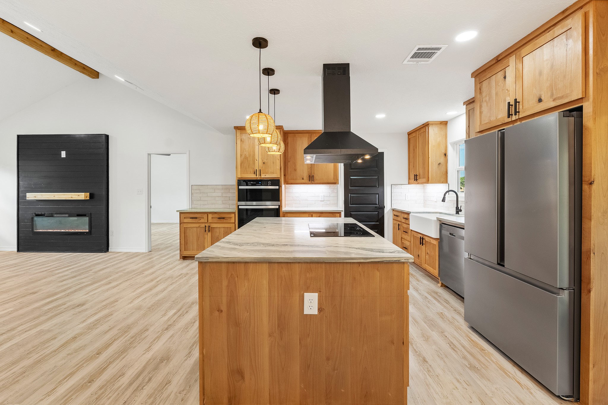 90 Cool Crest Point Blank, TX 77364 - Photo 7 of 40 a kitchen with stainless steel appliances granite countertop a refrigerator a stove and a sink