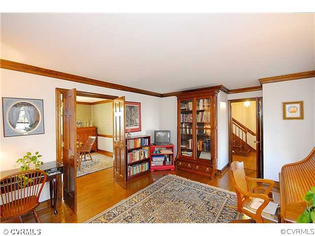 5319 Graymoss Road Richmond, VA 23234 - Photo 3 of 24 Living Room