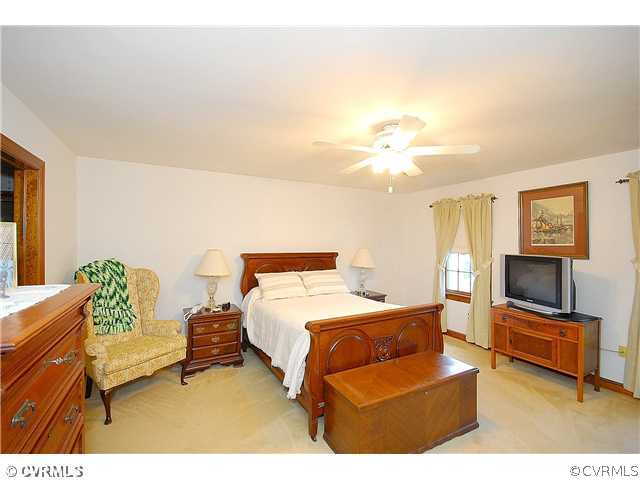 5319 Graymoss Road Richmond, VA 23234 - Photo 9 of 24 Master Bedroom
