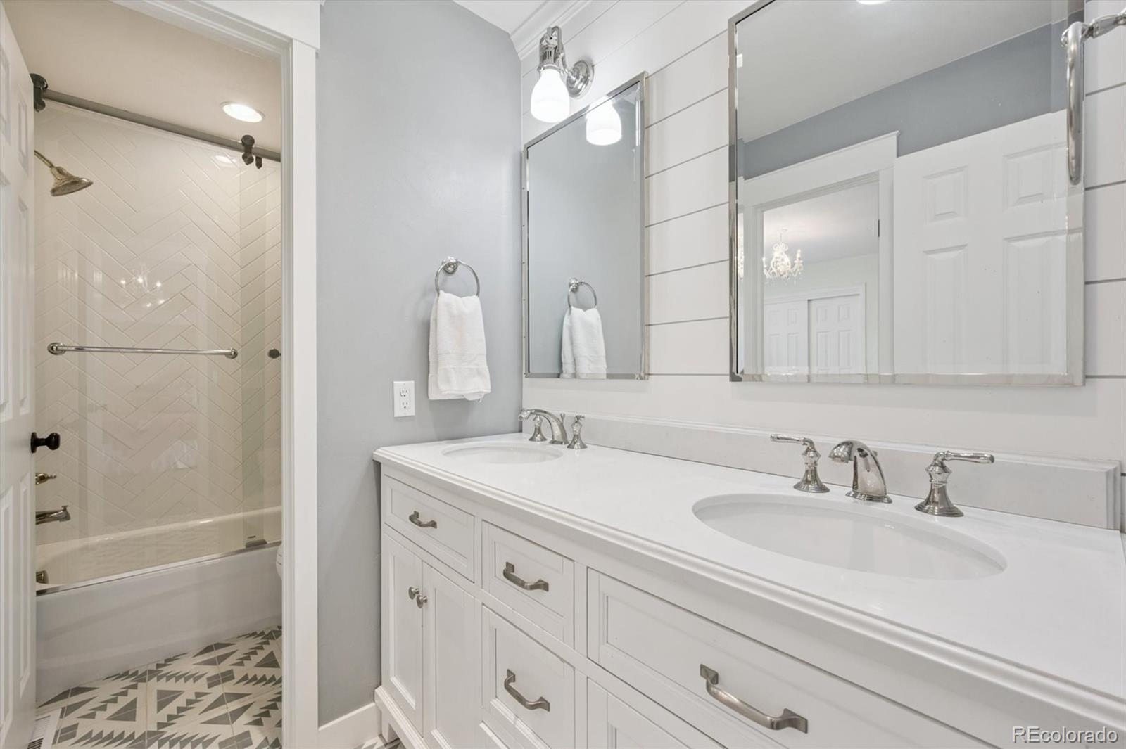 9788 South Isabel Court Highlands Ranch, CO 80126 - Photo 25 of 49