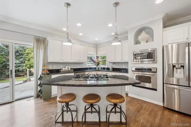 $1,650,000 | 9788 South Isabel Court, Highlands Ranch, CO 80126