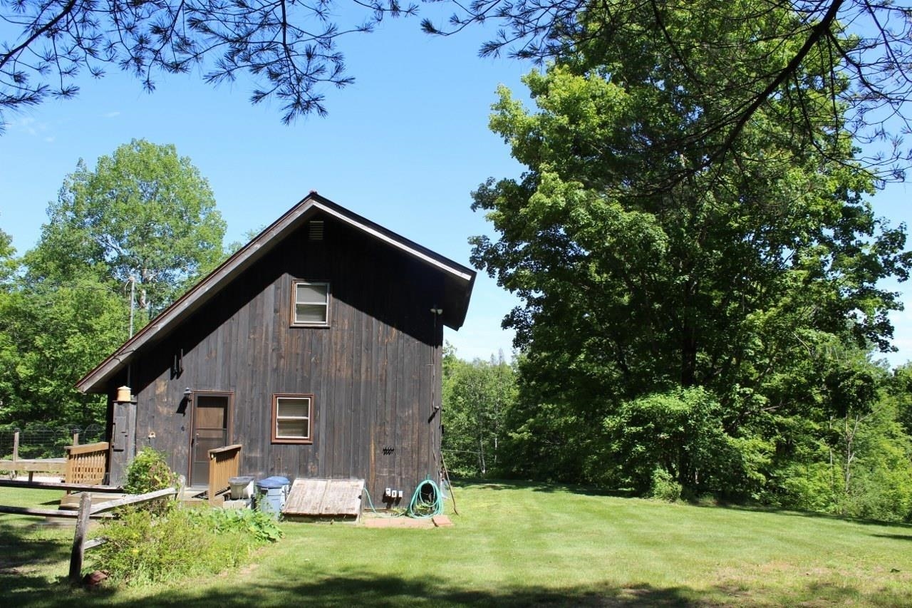 228 South Mountain Road Weathersfield, VT 05151 - Photo 4 of 40