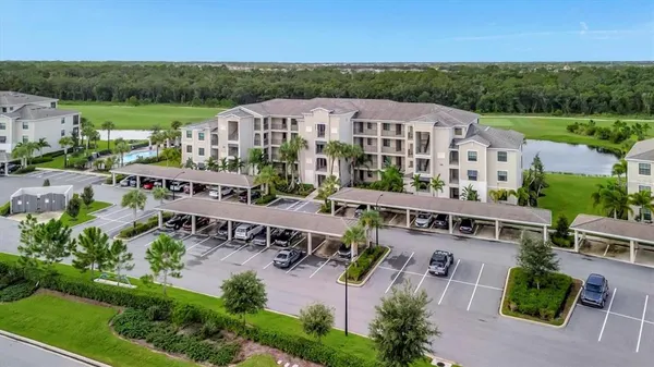 $4,500 | 17724 Gawthrop Drive, Unit 208, Bradenton, FL 34211