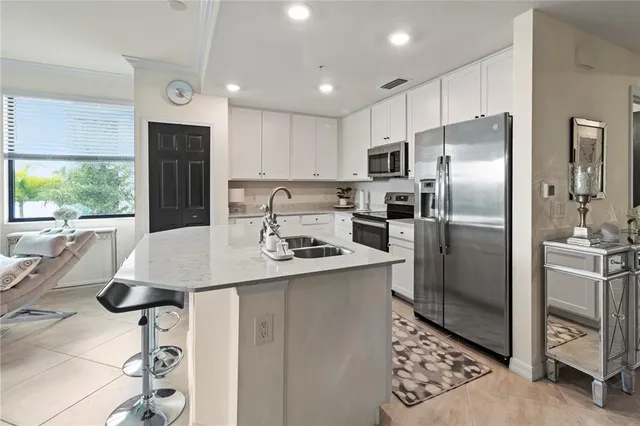 $6,500 | 17724 Gawthrop Drive, Unit 208, Bradenton, FL 34211