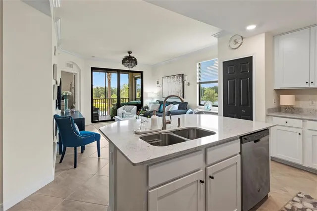 $6,500 | 17724 Gawthrop Drive, Unit 208, Bradenton, FL 34211