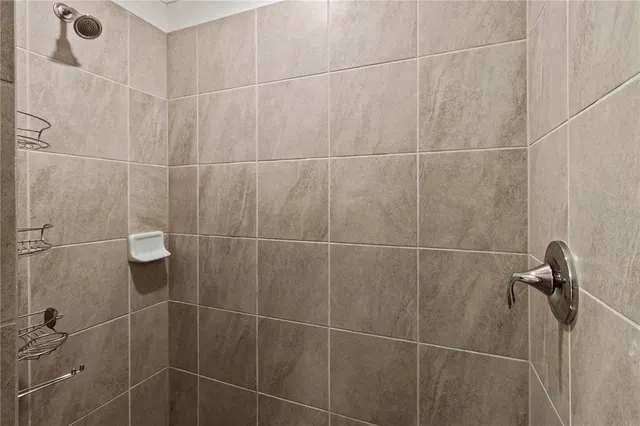 $6,500 | 17724 Gawthrop Drive, Unit 208, Bradenton, FL 34211