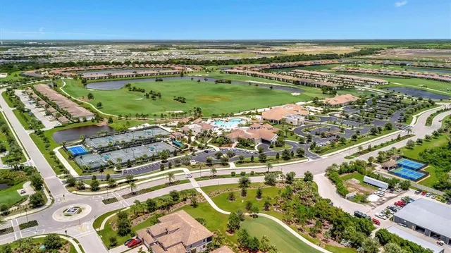 $6,500 | 17724 Gawthrop Drive, Unit 208, Bradenton, FL 34211