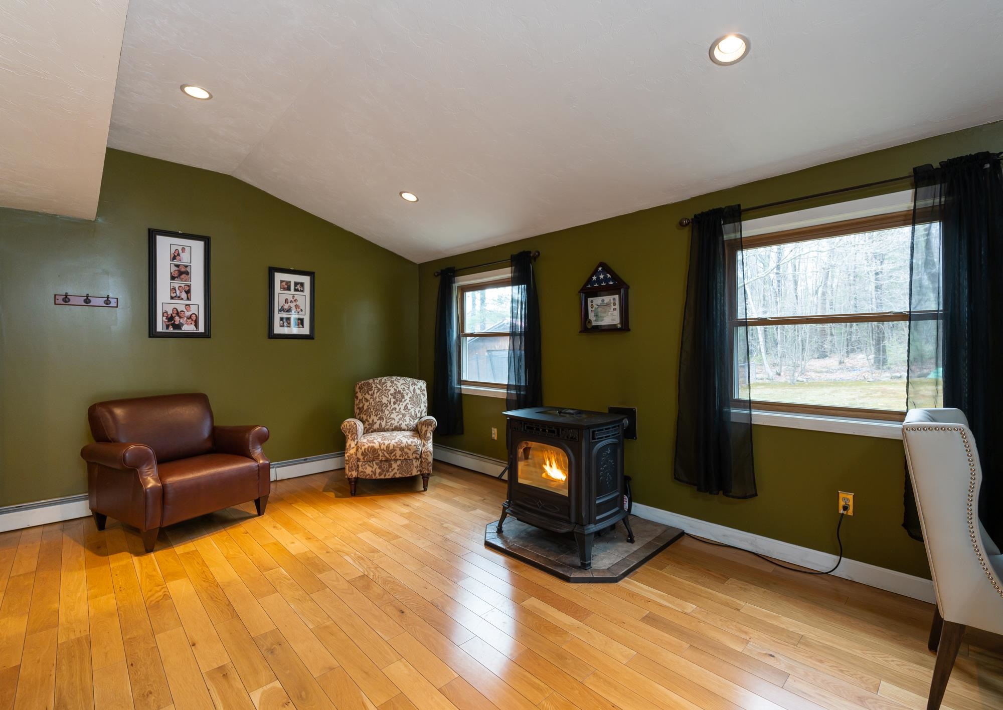 67b Kienia Road, Unit B Hudson, NH 03051 - Photo 7 of 37 Gallery Image 7