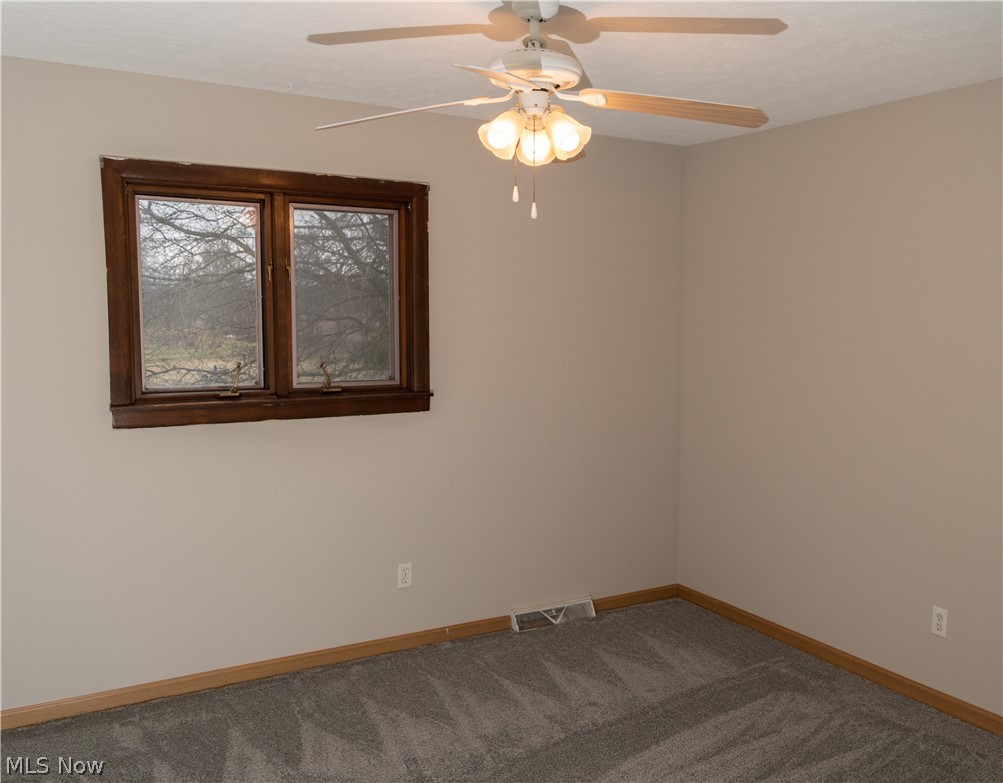 13851 Diagonal Road Lagrange, OH 44050 - Photo 11 of 20