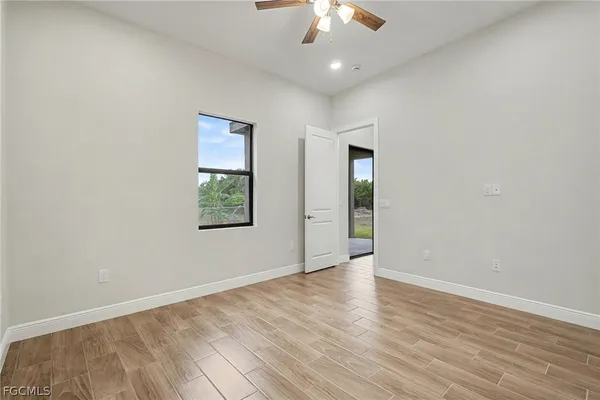 $2,150 | 3013 4th Street Southwest, Lehigh Acres, FL 33976