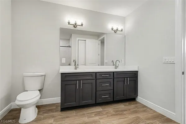 $2,150 | 3013 4th Street Southwest, Lehigh Acres, FL 33976