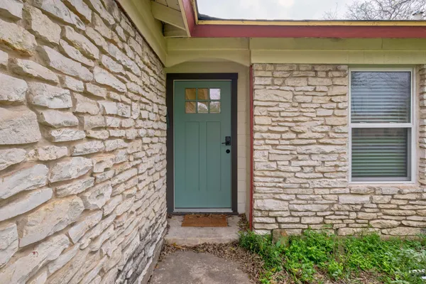 $2,250 | 8525 Maine Drive, Austin, TX 78758