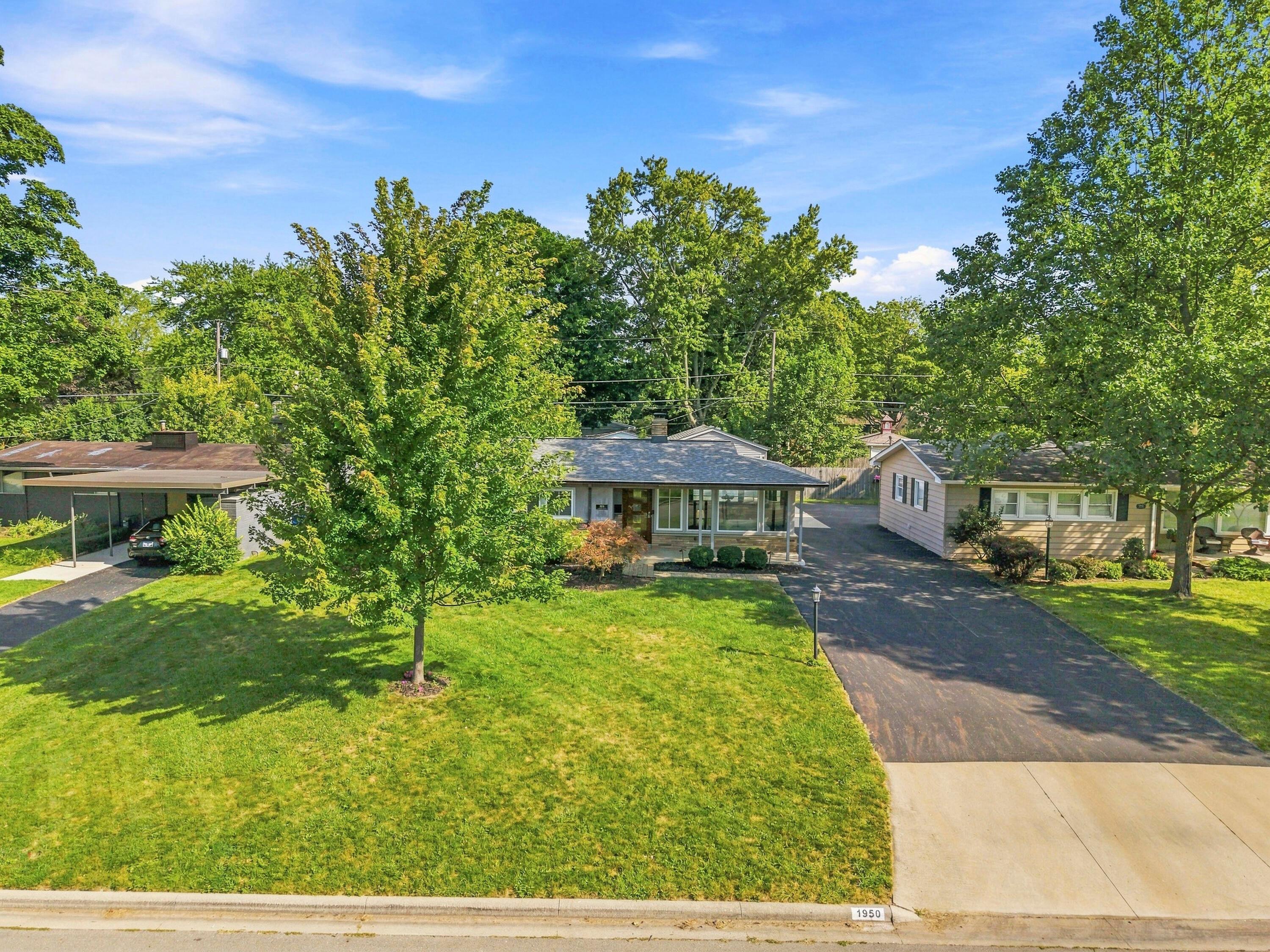 1950 Langham Road Upper Arlington, OH 43221 - Photo 45 of 54 Aerial View
