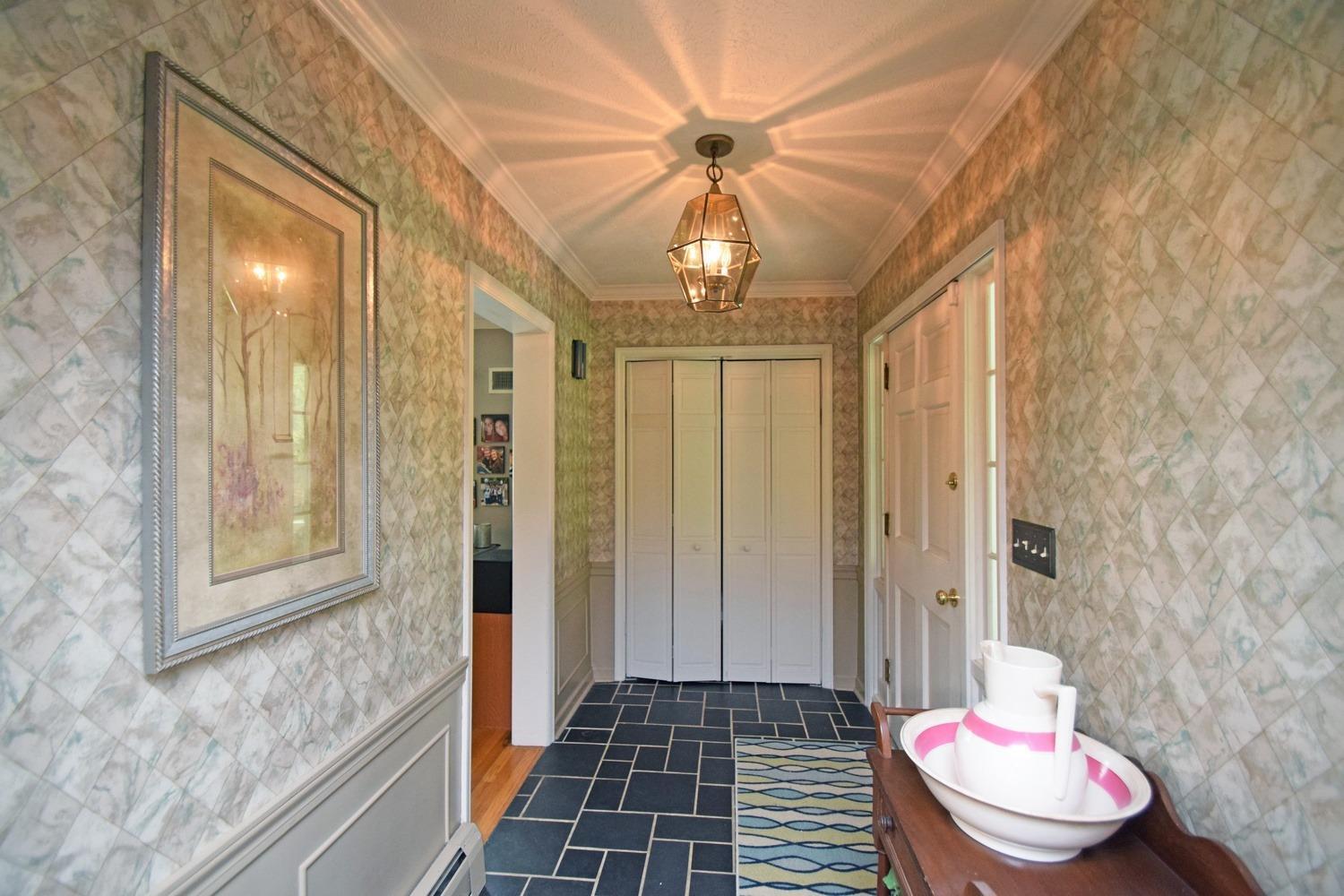 5750 Mosiman Road Middletown, OH 45042 - Photo 4 of 50 Gallery Image 4