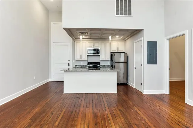 $375,000 | 3601 Camp Street, Unit 203, New Orleans, LA 70115