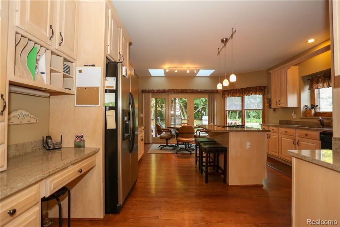 4700 Rambling Court Troy, MI 48098 - Photo 16 of 49 Rambling Ct-15.jpg