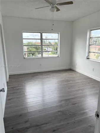 $2,100 | 3675 West 11th Avenue, Unit 320, Hialeah, FL 33012