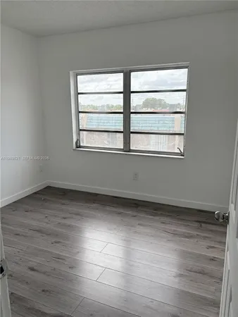 $2,100 | 3675 West 11th Avenue, Unit 320, Hialeah, FL 33012