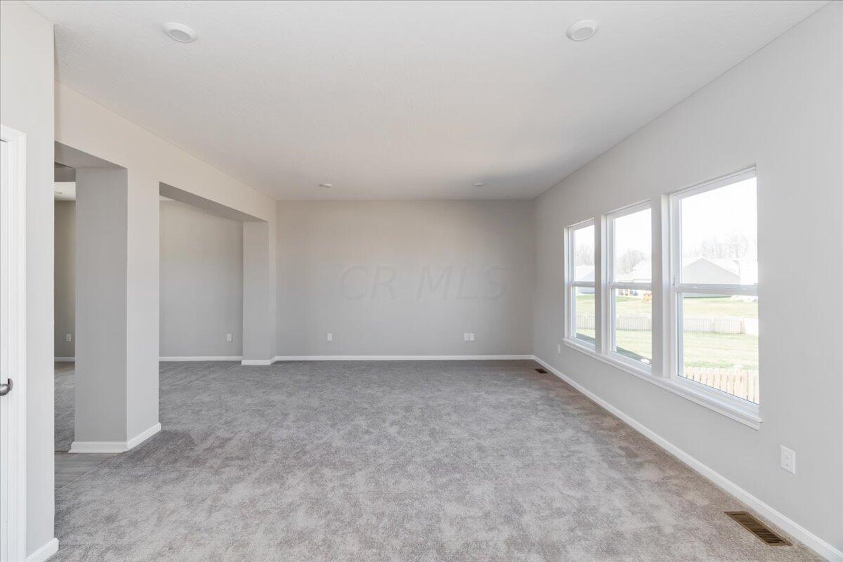 453 Randall Road Delaware, OH 43015 - Photo 11 of 37 11-Family Room