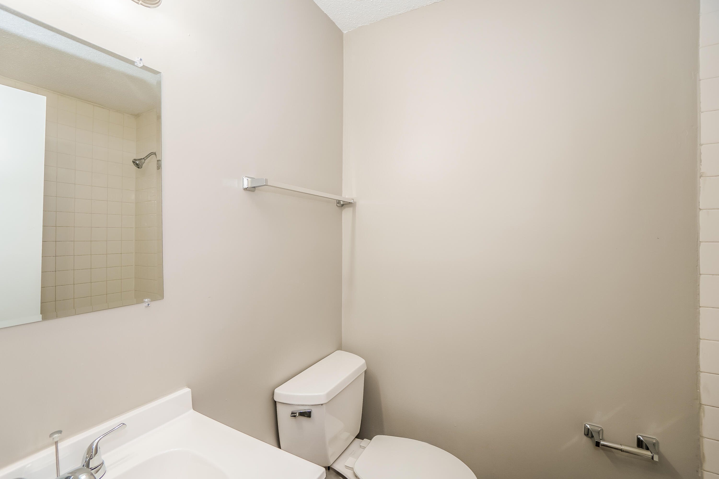 109 Wisteria Road Goose Creek, SC 29445 - Photo 12 of 13 011-photo-bathroom-15199639