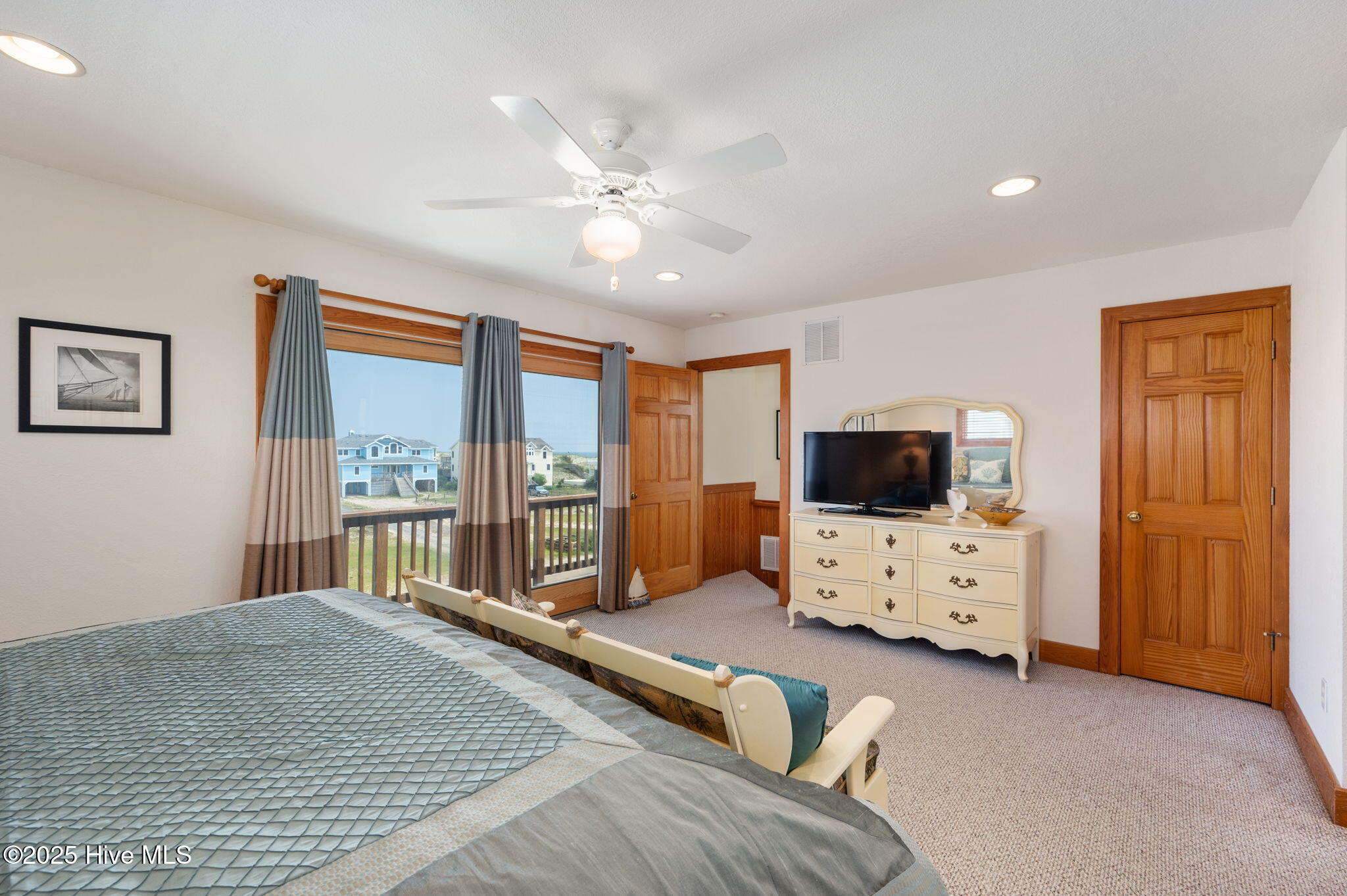 2094 Sandfiddler Road Corolla, NC 27927 - Photo 22 of 62 15-web-or-mls-2094-Sandfiddler-TL-BR3-V2