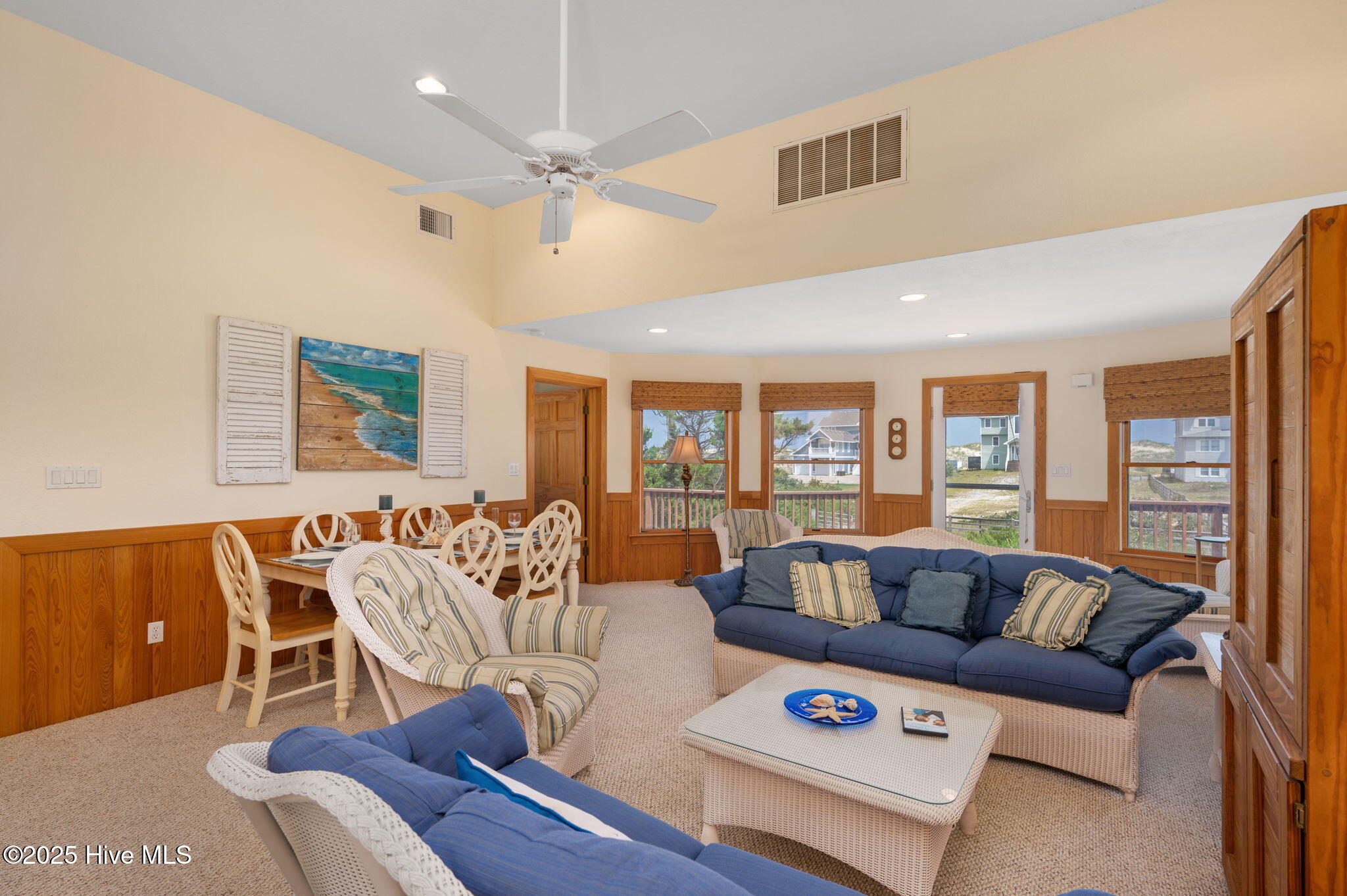 2094 Sandfiddler Road Corolla, NC 27927 - Photo 4 of 62 58-web-or-mls-2094-Sandfiddler-Living-V4