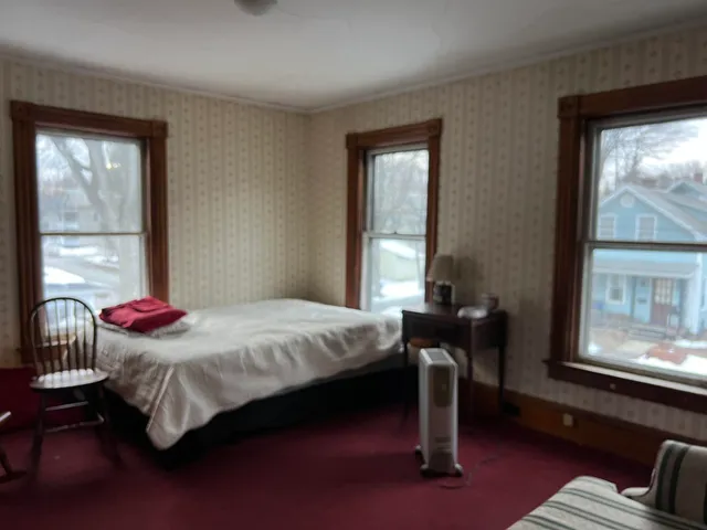 $275,000 | 16 Washington Street, Brattleboro, VT 05301