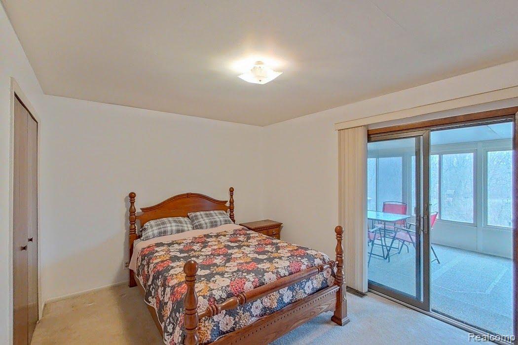 9343 White Lake Road Fenton, MI 48430 - Photo 15 of 26 Gallery Image 15
