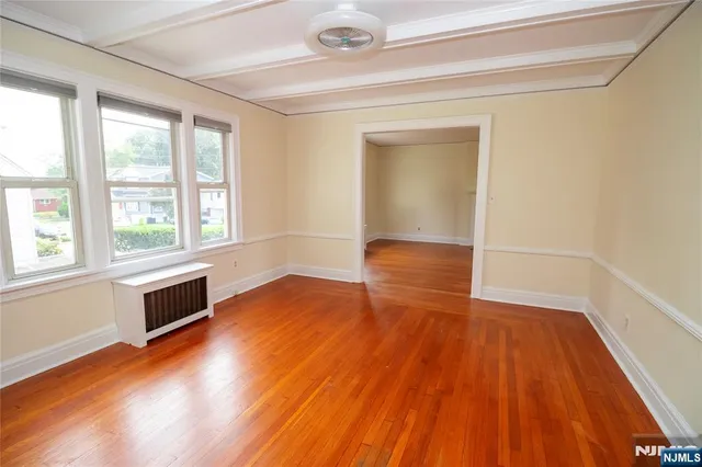 $3,800 | 29 13th Avenue, Elmwood Park, NJ 07407