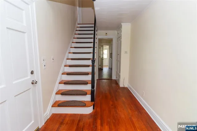 $3,800 | 29 13th Avenue, Elmwood Park, NJ 07407