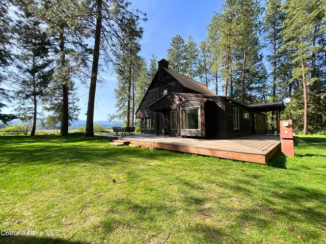 $599,900 | 949 Fitzpatrick Road, Bonners Ferry, ID 83805