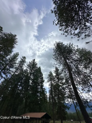 $599,900 | 949 Fitzpatrick Road, Bonners Ferry, ID 83805