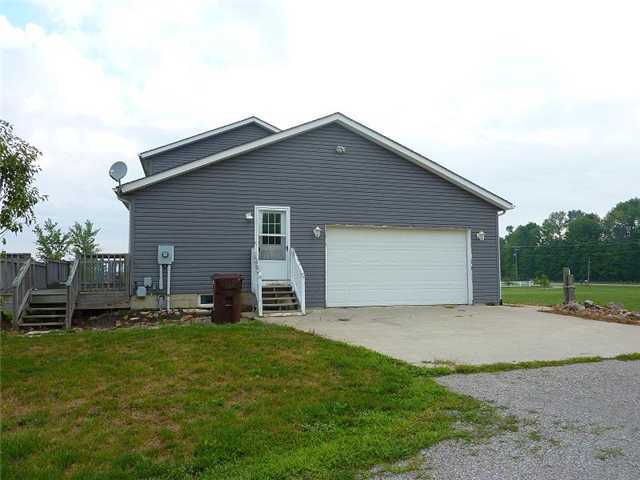 6038 Lake Drive Road Newark, OH 43056 - Photo 5 of 21