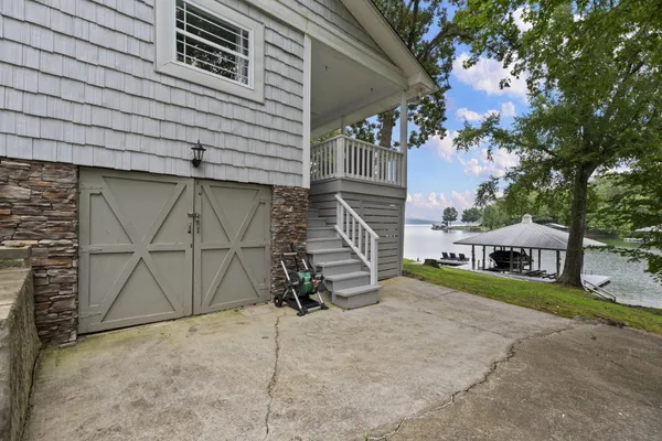 $1,069,000 | 1112 Groover Road, Spring City, TN 37381