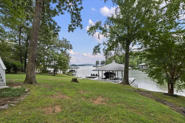 $1,069,000 | 1112 Groover Road, Spring City, TN 37381