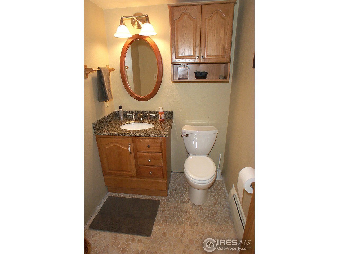 73 Moose Road Lyons, CO 80540 - Photo 16 of 25 2nd Bathroom
