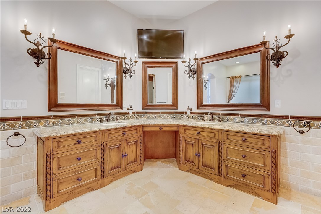 2278 Coral Ridge Avenue Henderson, NV 89052 - Photo 19 of 66