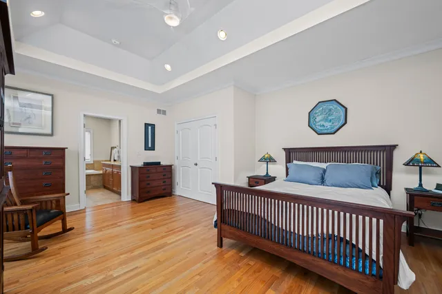 $850,000 | 2446 Western Avenue, Highland Park, IL 60035