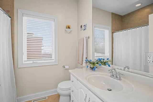 $850,000 | 2446 Western Avenue, Highland Park, IL 60035