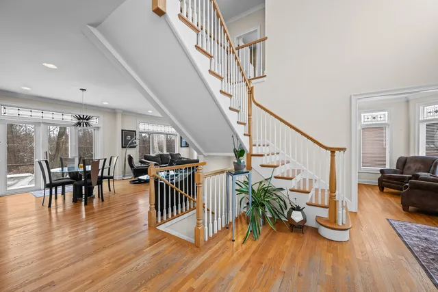 $850,000 | 2446 Western Avenue, Highland Park, IL 60035