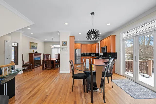 $850,000 | 2446 Western Avenue, Highland Park, IL 60035