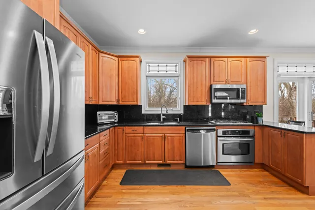 $850,000 | 2446 Western Avenue, Highland Park, IL 60035