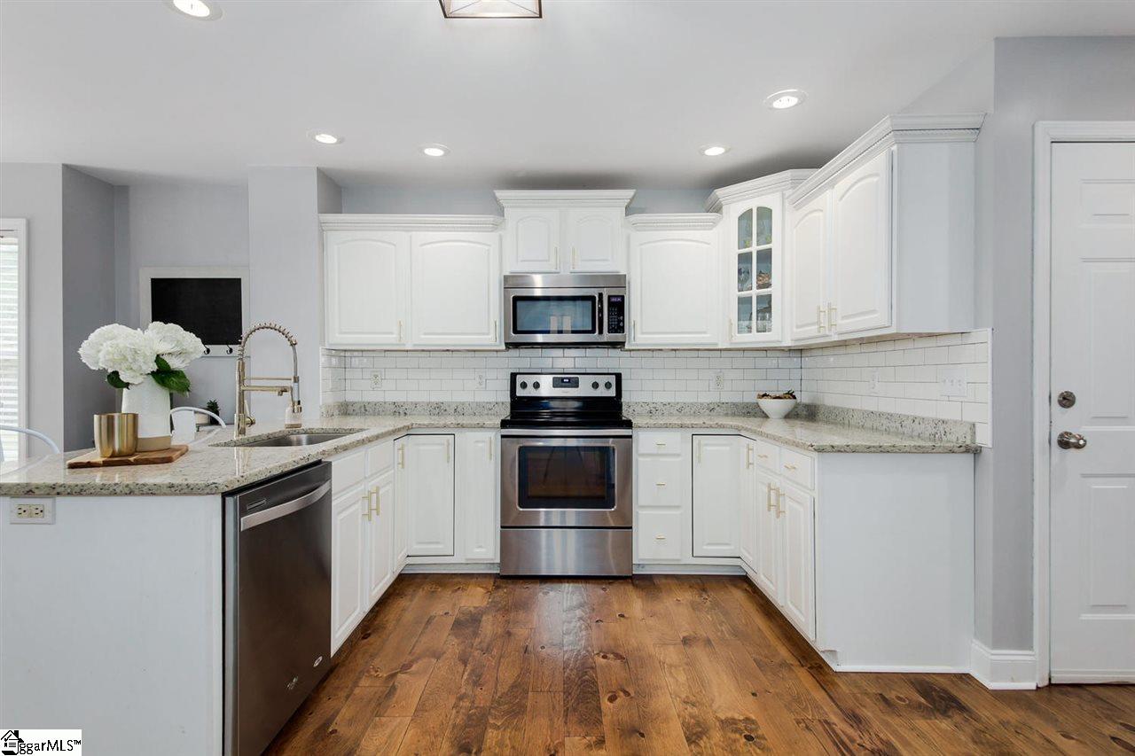 175 Wilkins Boulevard Inman, SC 29349 - Photo 5 of 33