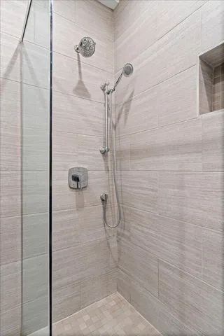 $3,000 | 1102 North Wolcott Avenue, Unit 2, Chicago, IL 60622