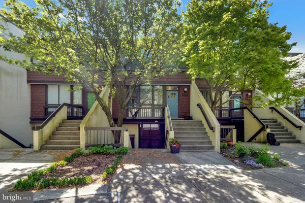 $625,000 | 2240 South Randolph Street, Unit 2, Arlington, VA 22204