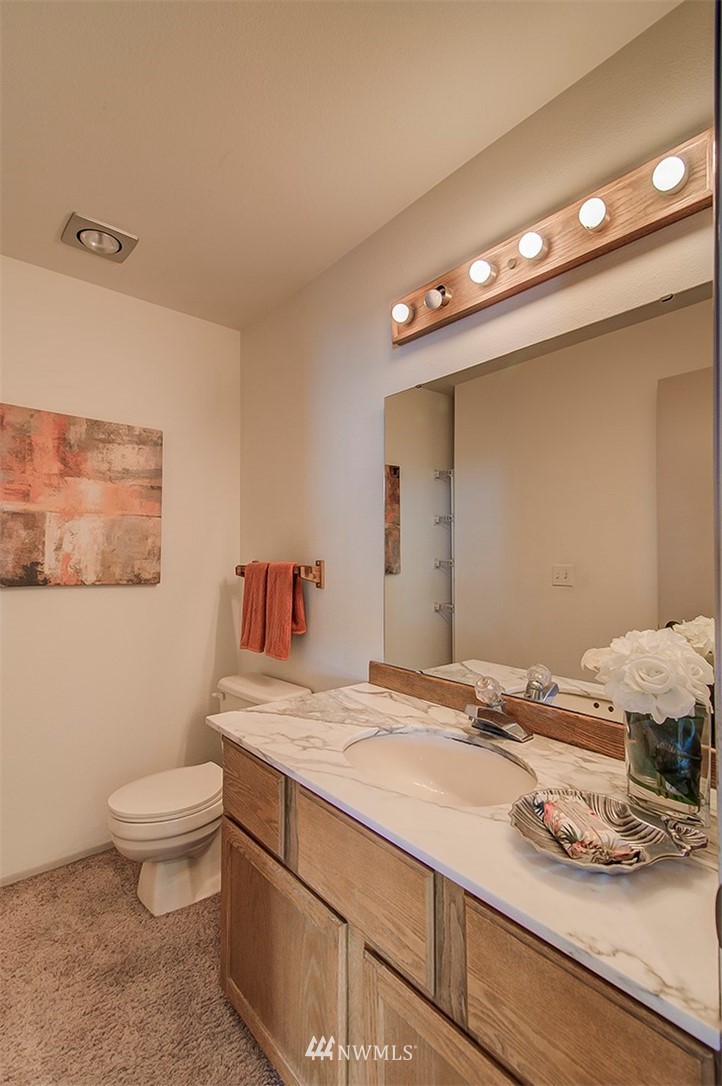 5221 Southwest Jacobsen Road Seattle, WA 98116 - Photo 15 of 25 Gallery Image 15