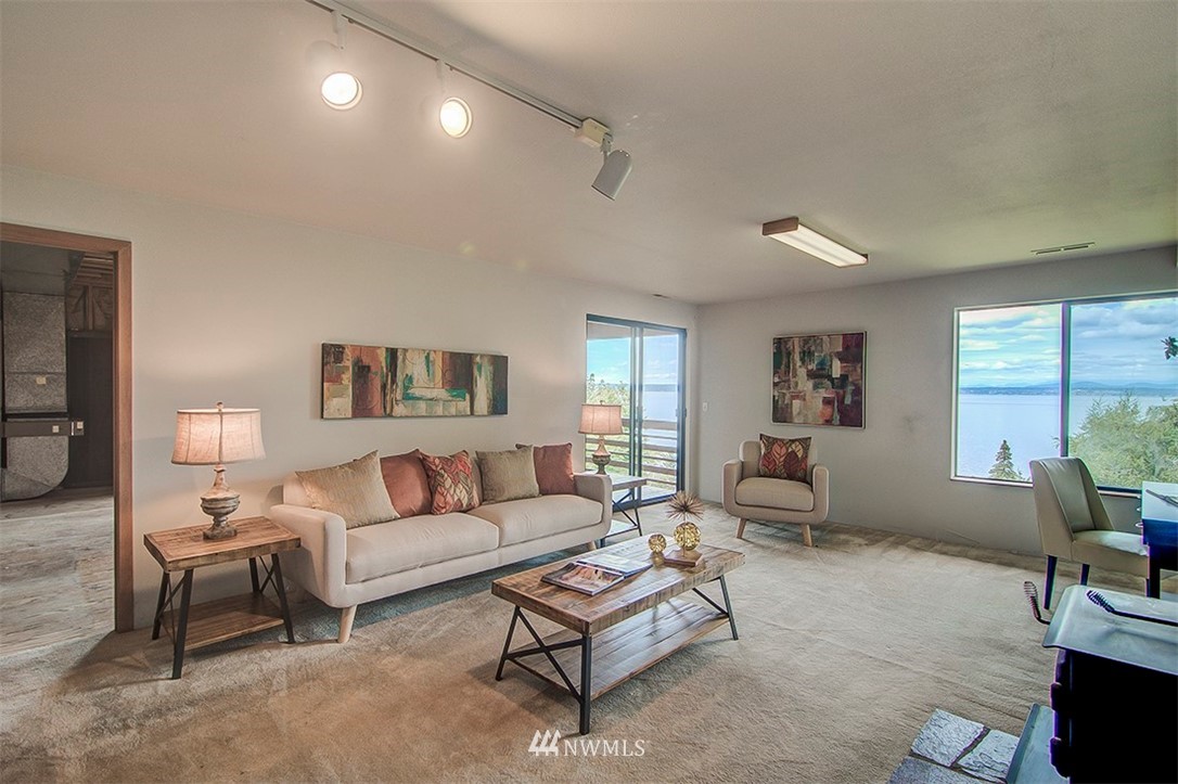 5221 Southwest Jacobsen Road Seattle, WA 98116 - Photo 22 of 25 Gallery Image 22