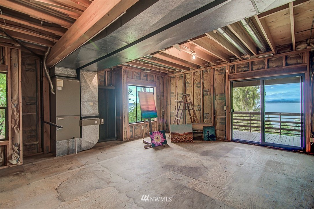 5221 Southwest Jacobsen Road Seattle, WA 98116 - Photo 23 of 25 Gallery Image 23